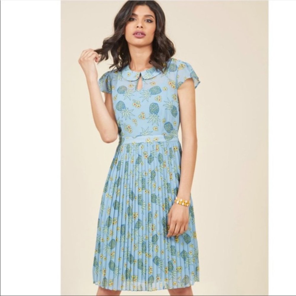 Modcloth Expansive Interests Pineapple Dress